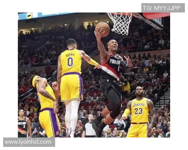 湖人对阵开拓者精彩回放11月15日比赛全程回顾与分析